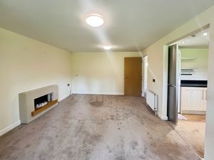 Lounge- click for photo gallery